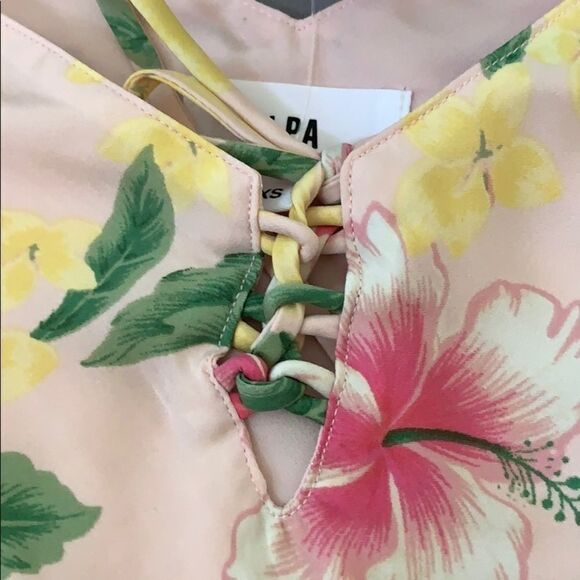 LPA Revolve Layla Soft Pink Floral Bella Romantic Spaghetti Strap Tank Top Sz XS - Picture 6 of 8